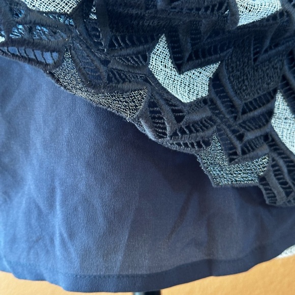 Escada Unique Needlework Cut-Out Top With Silk Cami Size 34 (Small) New! - Picture 8 of 12